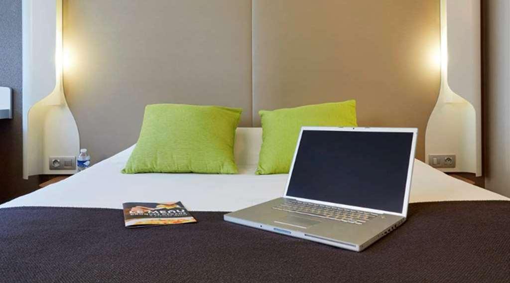 Campanile Prime - Nimes Centre Hotel Kamer foto