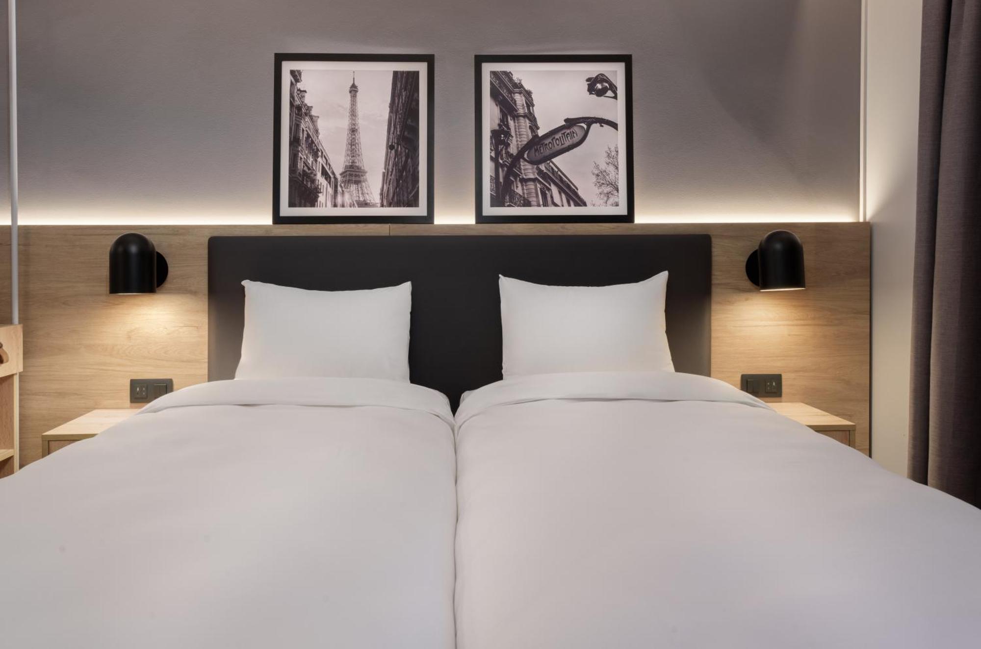 Campanile Prime - Nimes Centre Hotel Buitenkant foto