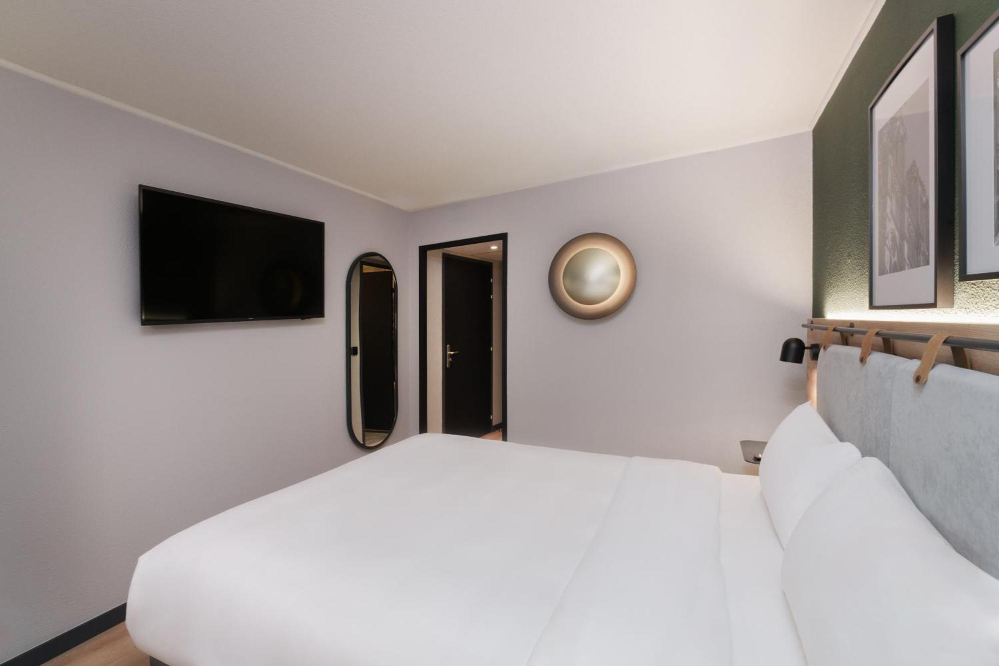 Campanile Prime - Nimes Centre Hotel Kamer foto