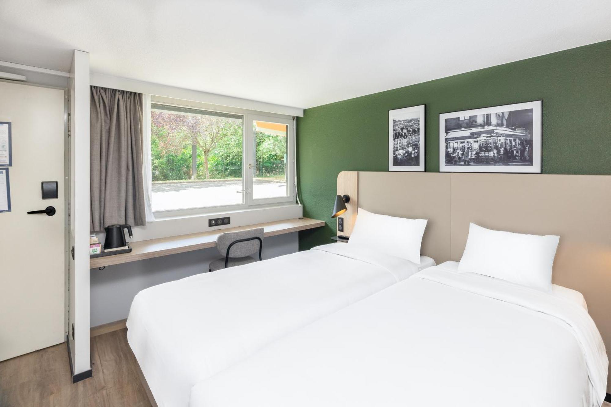 Campanile Prime - Nimes Centre Hotel Buitenkant foto
